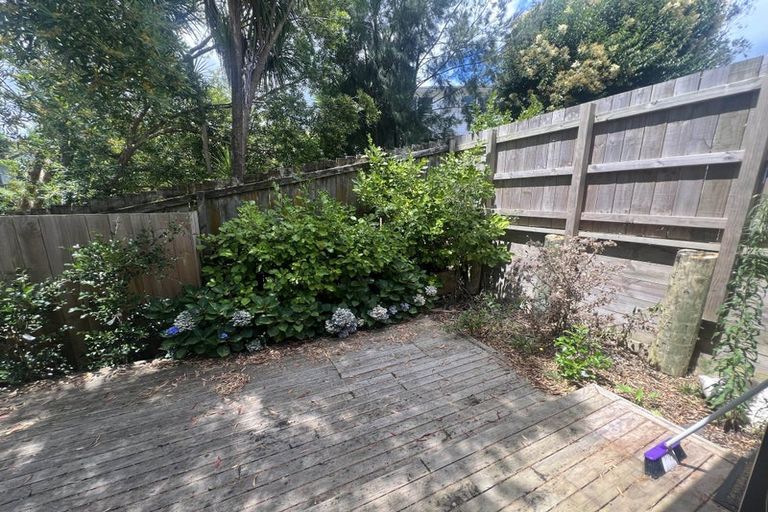 Photo of property in 45 Seon Place, Birkdale, Auckland, 0626