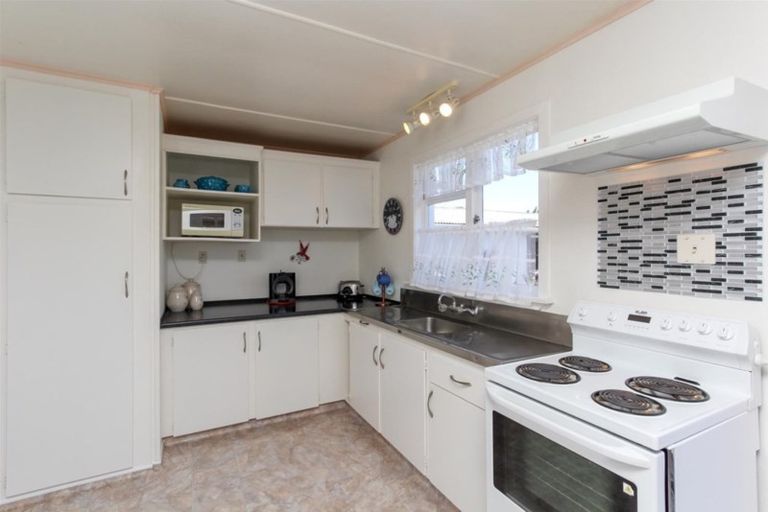 Photo of property in 282 Mangorei Road, Merrilands, New Plymouth, 4312