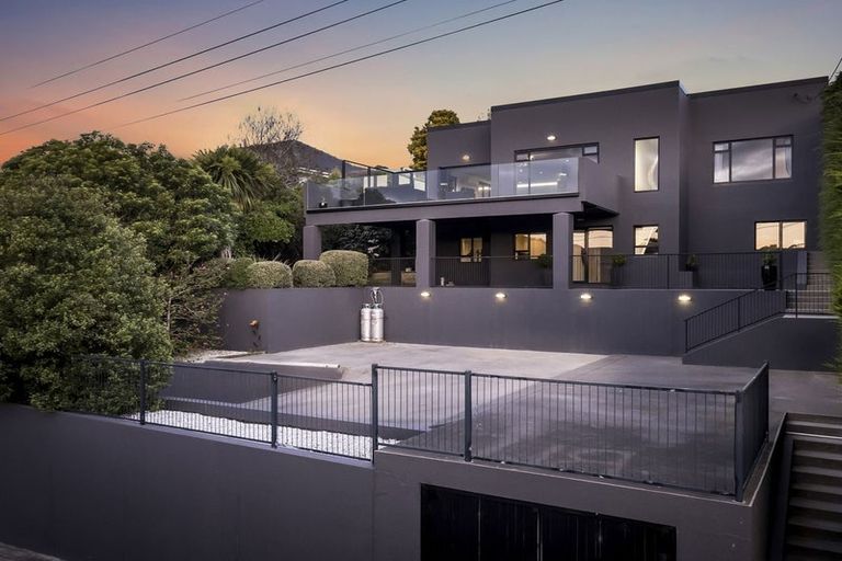 Photo of property in 49 Shandon Road, Vauxhall, Dunedin, 9013