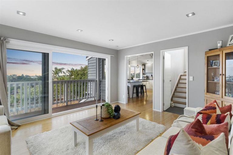 Photo of property in 13 Miraka Place, Birkenhead, Auckland, 0626