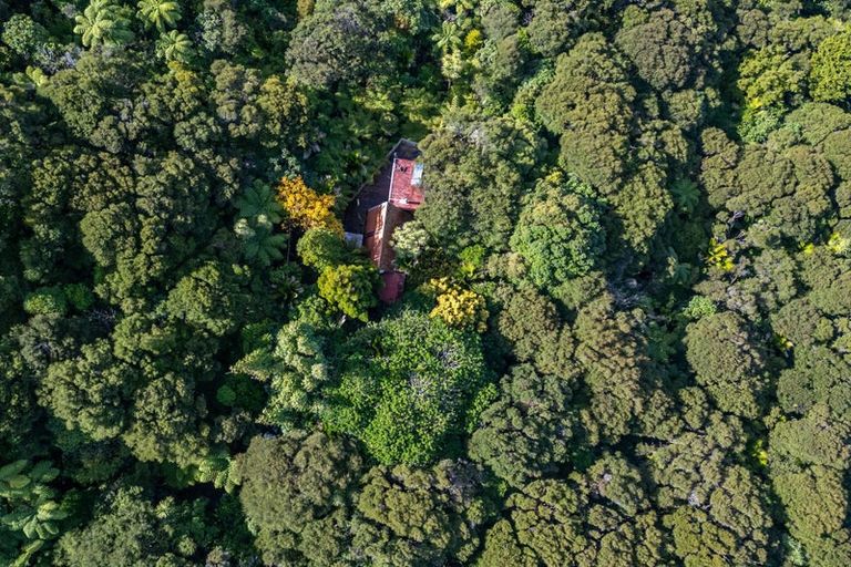 Photo of property in 486 Tuateawa Road, Tuateawa, Coromandel, 3583