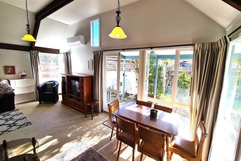 Photo of property in 2/4 Egmont Place, Bishopdale, Christchurch, 8051