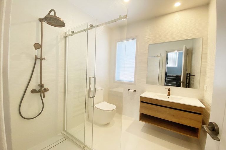 Photo of property in 27 Howe Street, Howick, Auckland, 2014