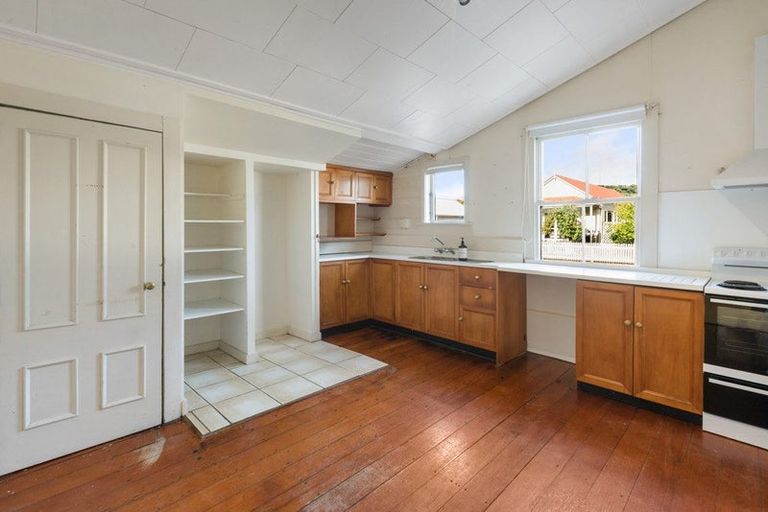 Photo of property in 300 Williamson Street, Thames, 3500