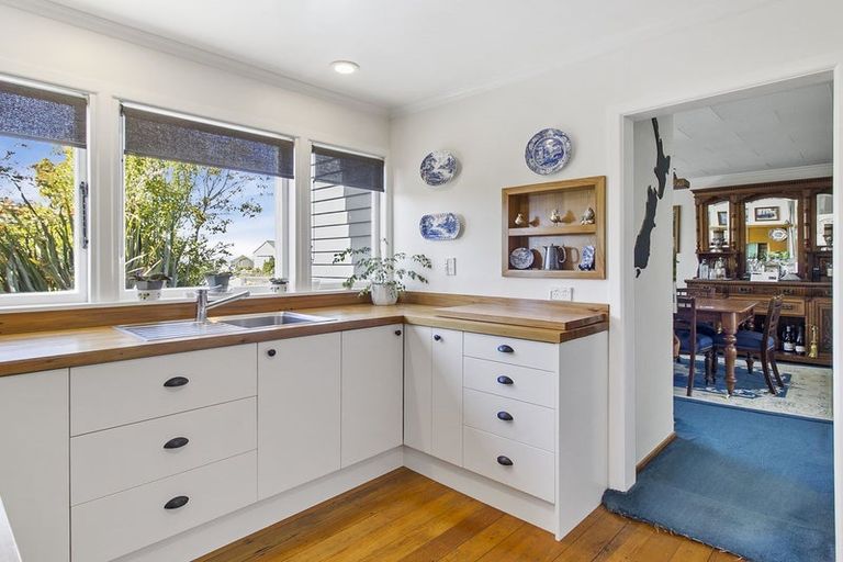 Photo of property in 12 Parsonage Road, Waimate, 7924