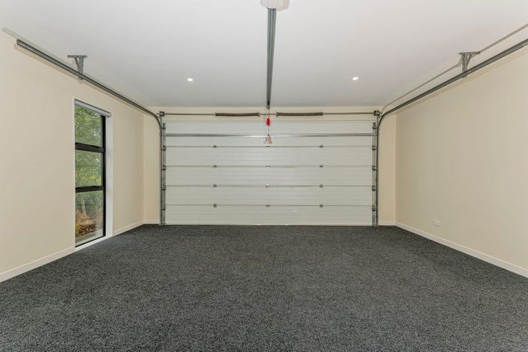 Photo of property in 4 Vintry Drive, Kumeu, 0810