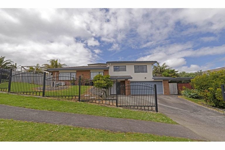 Photo of property in 29 Chadlington Avenue, Henderson, Auckland, 0612