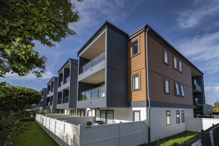 Photo of property in 4/8g Gray Avenue, Mangere East, Auckland, 2024