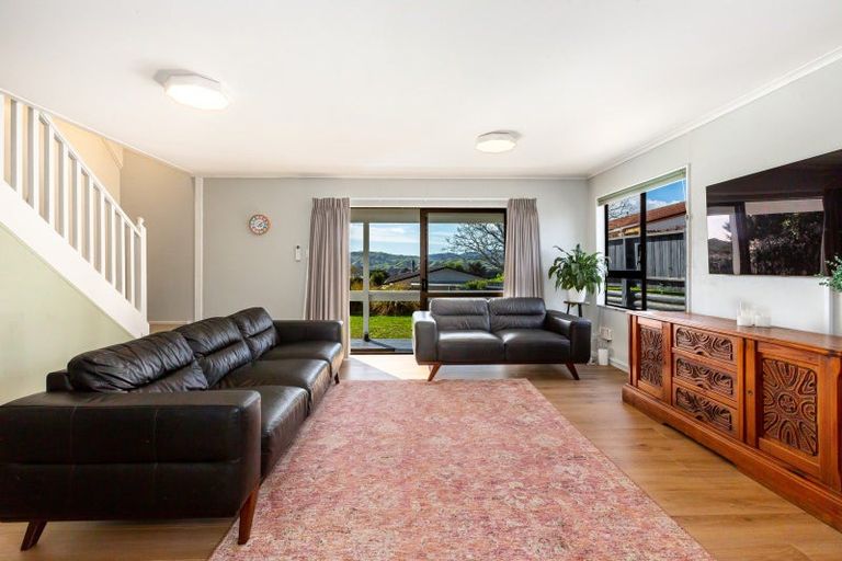 Photo of property in 23 James Cook Drive, Whitby, Porirua, 5024