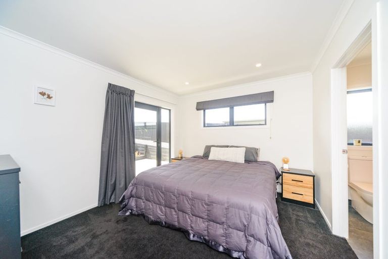 Photo of property in 8 Poplar Grove, Feilding, 4702