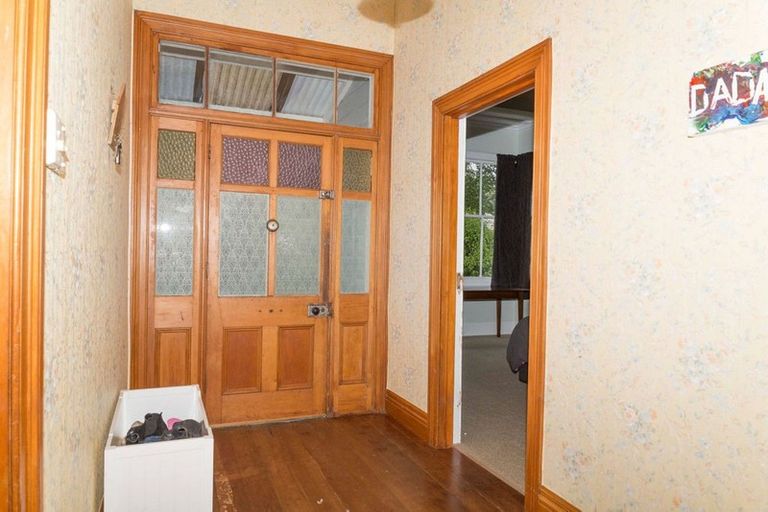 Photo of property in 11 Edward Street, Dannevirke, 4930