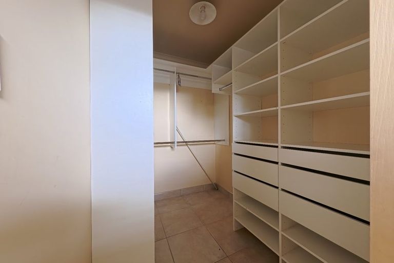 Photo of property in 593 Great South Road, Rosehill, Papakura, 2113