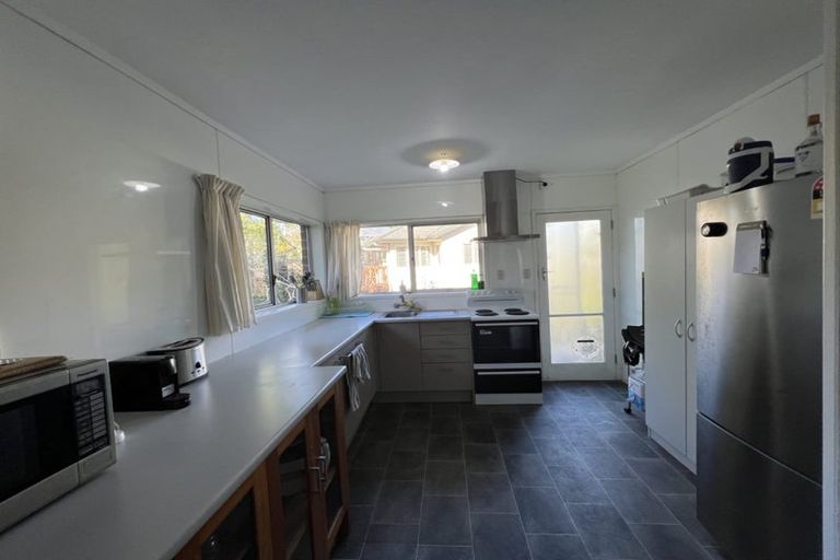 Photo of property in 1/19 Bentley Avenue, Glenfield, Auckland, 0629