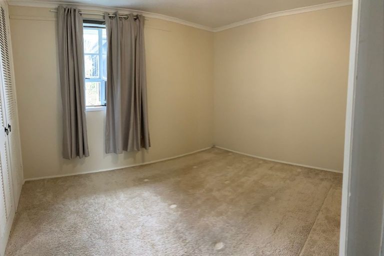 Photo of property in 3/26a Penning Road, Castor Bay, Auckland, 0620