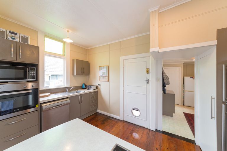 Photo of property in 132 College Street, Awapuni, Palmerston North, 4412