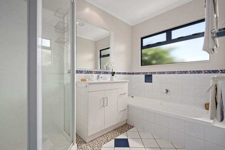 Photo of property in 291 Gravatt Road, Papamoa Beach, Papamoa, 3118