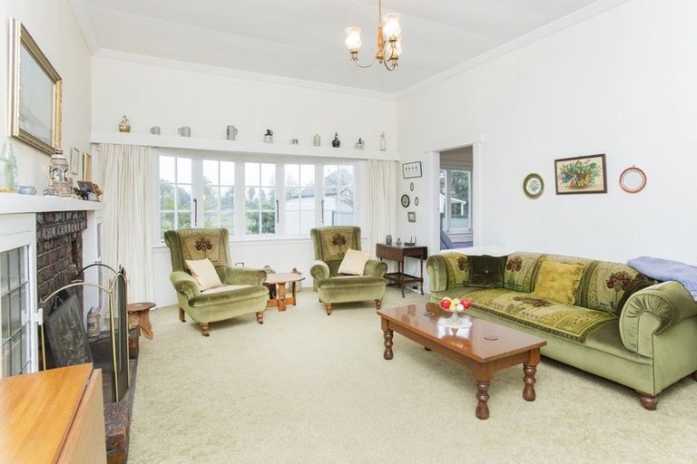 Photo of property in 100 Stout Street, Whataupoko, Gisborne, 4010