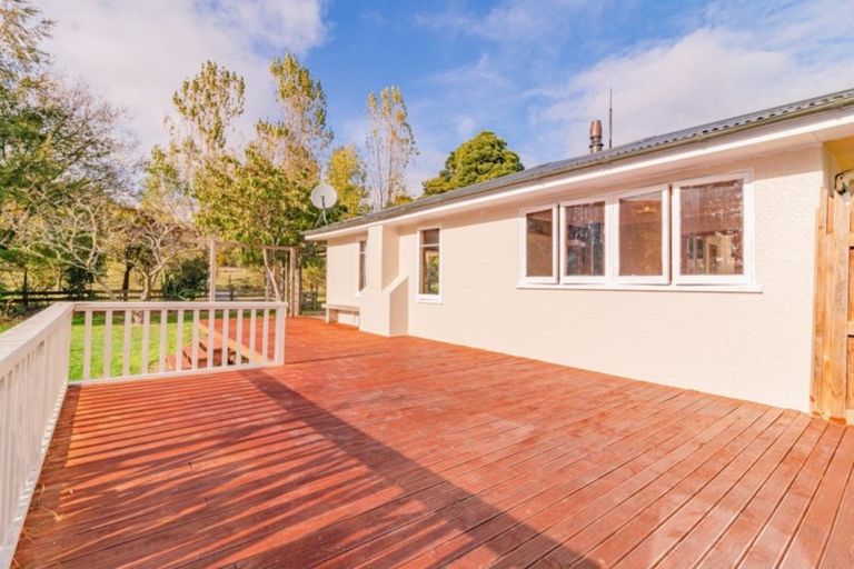 Photo of property in 587 Pa Valley Road, Alfredton, Eketahuna, 4993