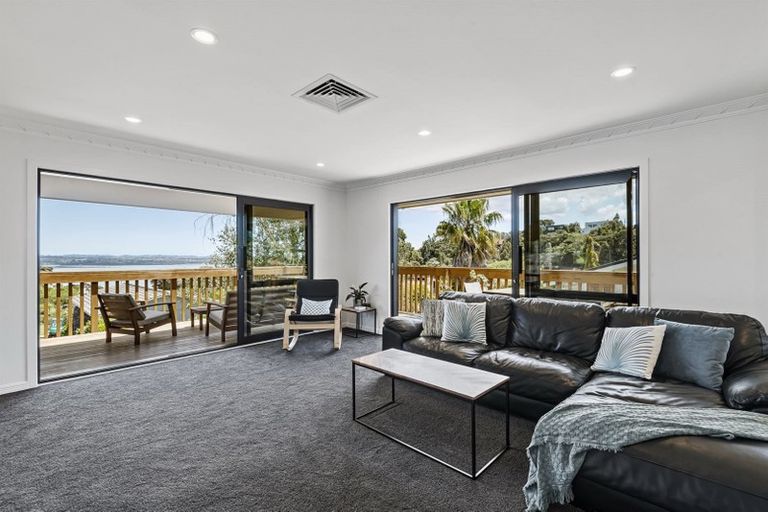 Photo of property in 4 Pluto Place, Beach Haven, Auckland, 0626