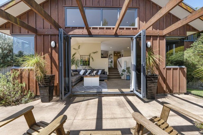 Photo of property in 39 Oteki Park Drive, Welcome Bay, Tauranga, 3112