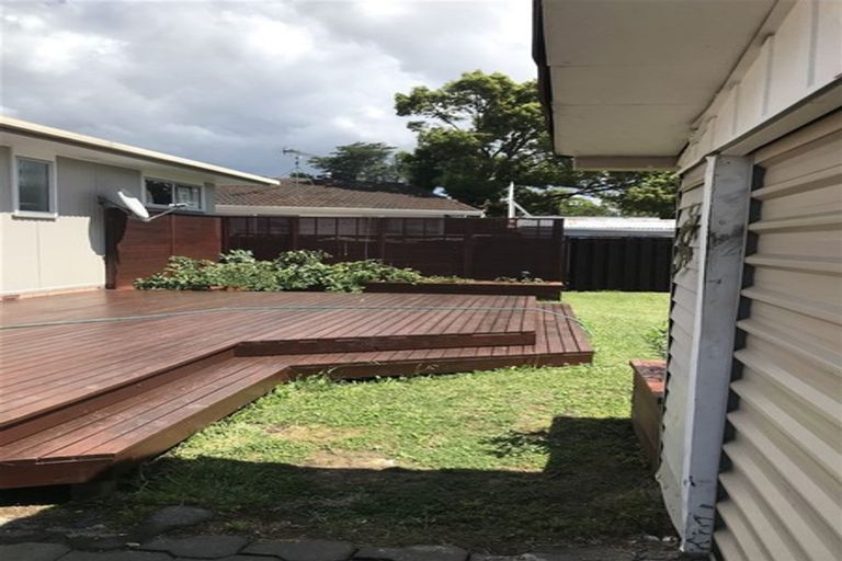 Photo of property in 51 Reelick Avenue, Pakuranga Heights, Auckland, 2010