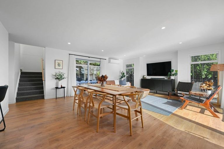 Photo of property in 2/10 Gallants Place, Flagstaff, Hamilton, 3210