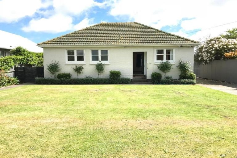 Photo of property in 411 Ilam Road, Bryndwr, Christchurch, 8053