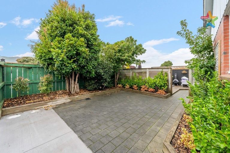 Photo of property in 75 Wai-iti Crescent, Woburn, Lower Hutt, 5010