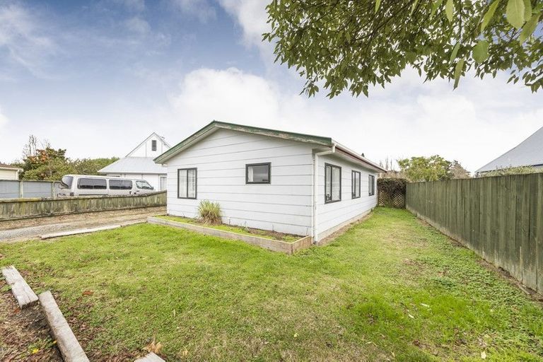 Photo of property in 62 Newton Place, Westbrook, Palmerston North, 4412