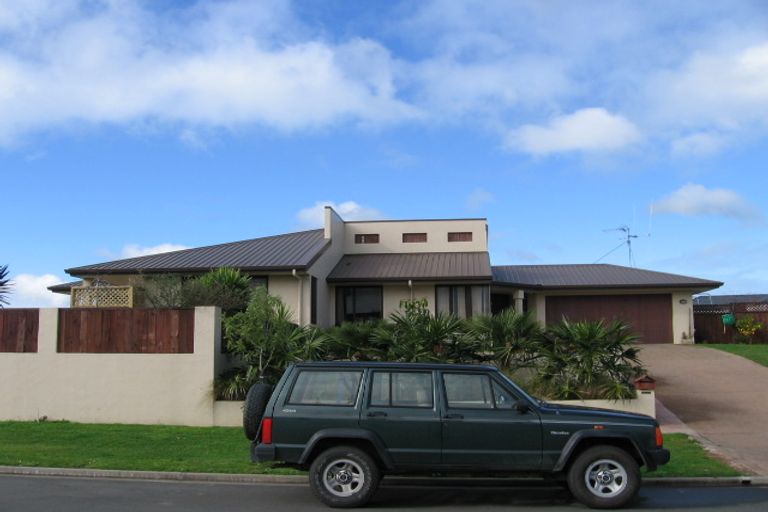 Photo of property in 1 Bayswater Court, Huntington, Hamilton, 3210