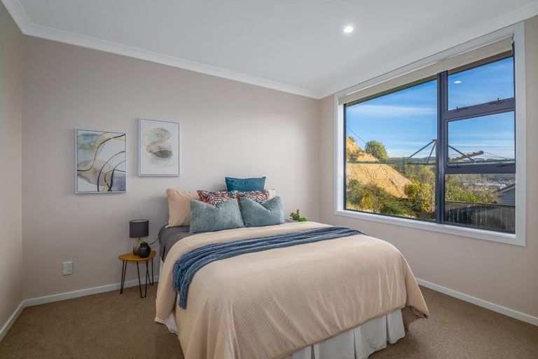 Photo of property in 13 Wangapeka Way, Aotea, Porirua, 5024