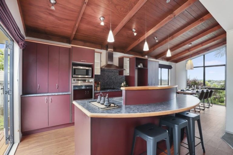 Photo of property in 15 Southworth Place, Grandview Heights, Hamilton, 3200