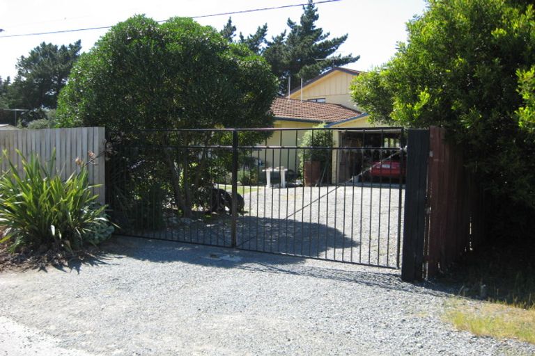 Photo of property in 7 South Crescent, Amberley, 7481