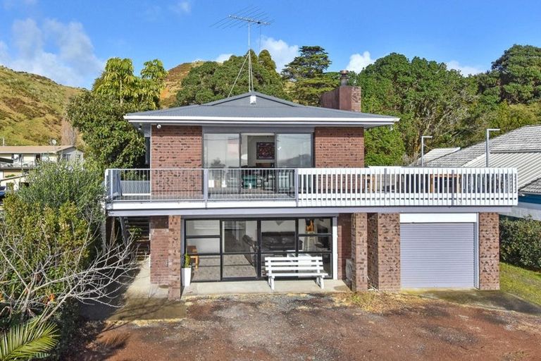 Photo of property in 1429 Clevedon Kawakawa Road, Kawakawa Bay, Papakura, 2585