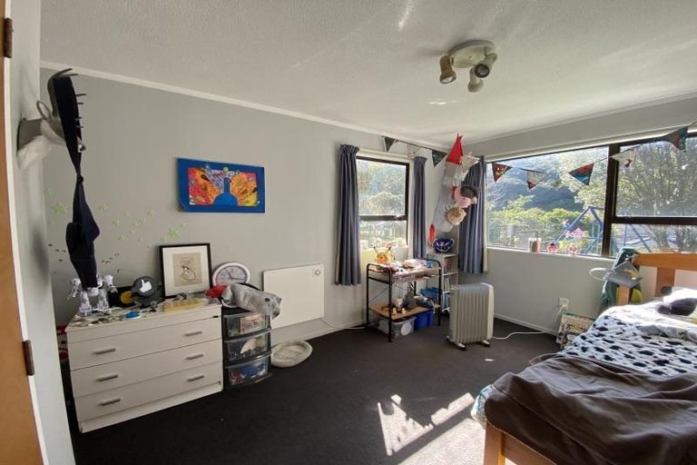 Photo of property in 13 Shackle Lane, Whitby, Porirua, 5024