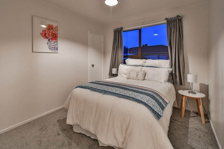 Photo of property in 12b Limond Street, Randwick Park, Auckland, 2105