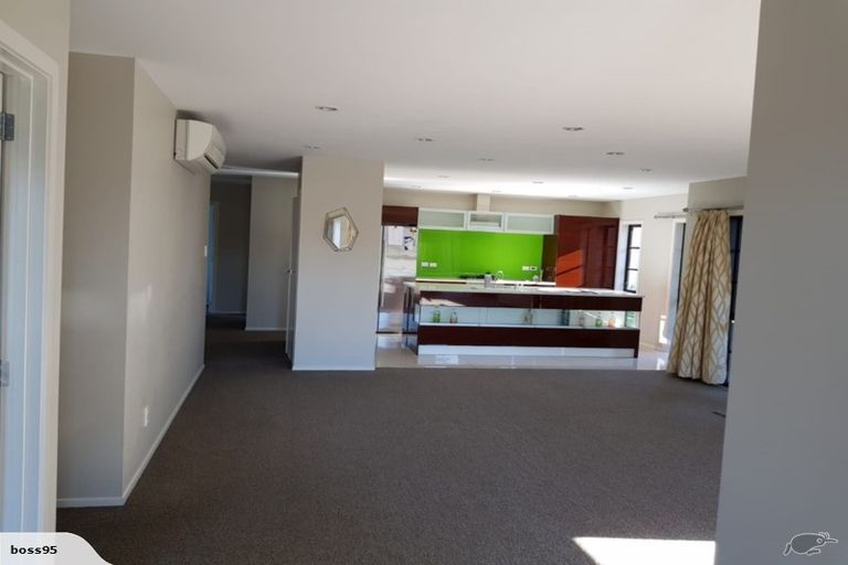 Photo of property in 33 Edith Collier Drive, Otamatea, Whanganui, 4500