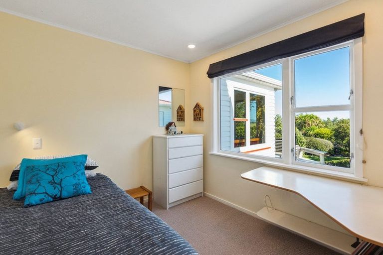 Photo of property in 18 Martin Road, Paraparaumu Beach, Paraparaumu, 5032