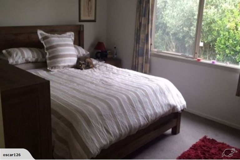 Photo of property in 18 Lincoln Road, Carterton, 5713