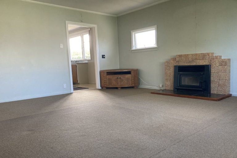 Photo of property in 42 Blake Street, Waitara, 4320