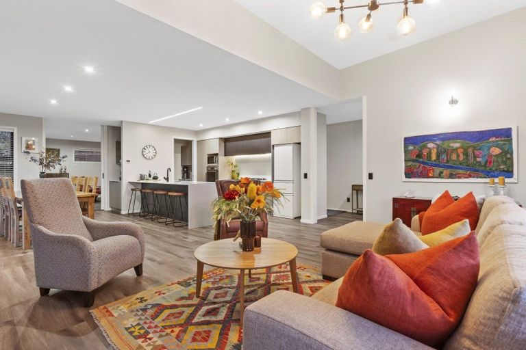 Photo of property in 3 Okoare Lane, Ferndale, New Plymouth, 4310