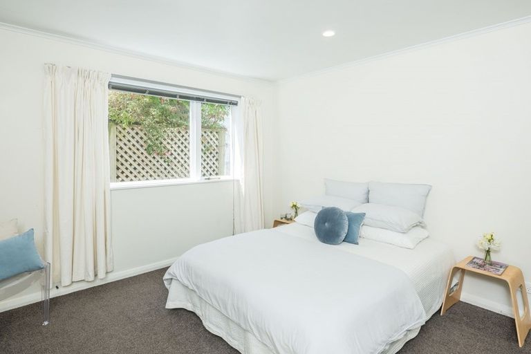 Photo of property in 37 Queen Street, Mount Victoria, Wellington, 6011