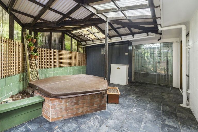 Photo of property in 41 Mappin Place, Chatswood, Auckland, 0626