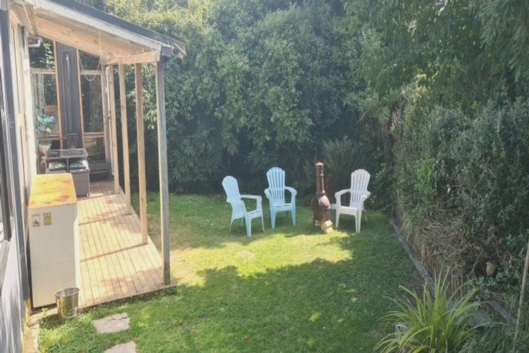 Photo of property in 18 Violet Street, Riverton/aparima, Riverton, 9822