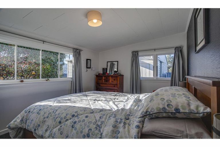 Photo of property in 1 Belfield Street, Waimataitai, Timaru, 7910