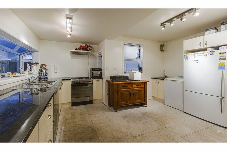 Photo of property in 107 Pah Road, Cockle Bay, Auckland, 2014