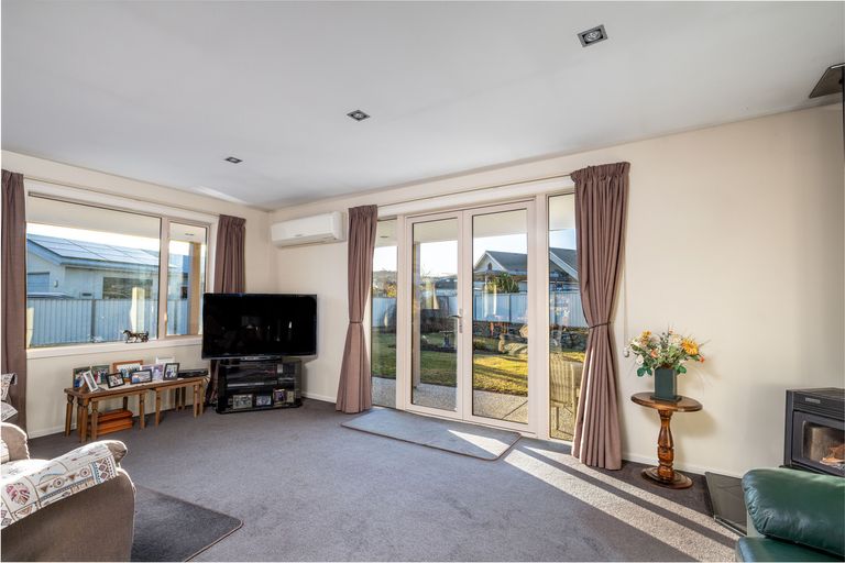 Photo of property in 12 Chandler Crescent, Clyde, 9330
