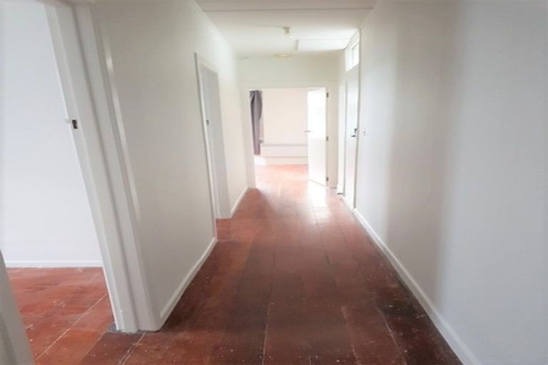 Photo of property in 19 Yale Road, Mount Cook, Wellington, 6021