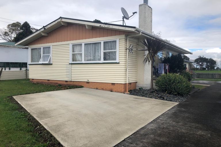 Photo of property in 33 Eddowes Street, Manurewa, Auckland, 2102