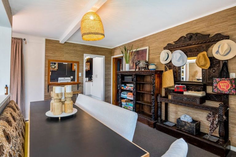 Photo of property in 16 Mahoe Street, Otaki Beach, Otaki, 5512